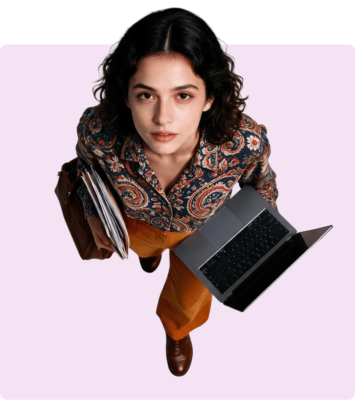 Customer success expert with a laptop